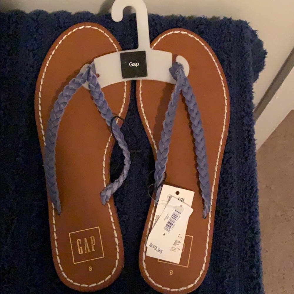 Gap sandals